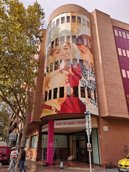 Mural inaugurado en la fachada de BSTIB
