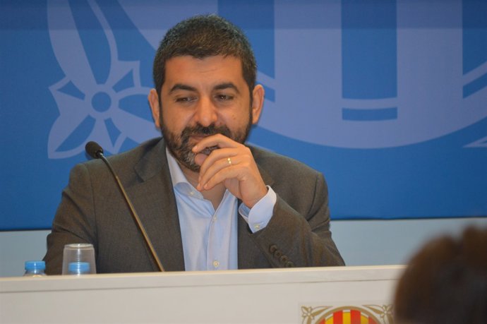 El conseller de Treball, Assumptes Socials i Famílies, Chakir el Homrani