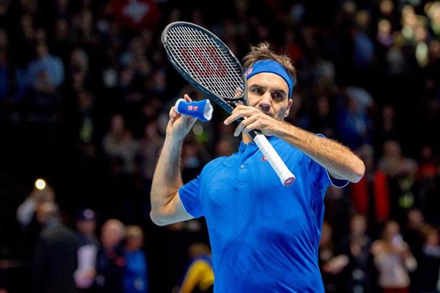 Dominic Thiem ejecuta un golpe