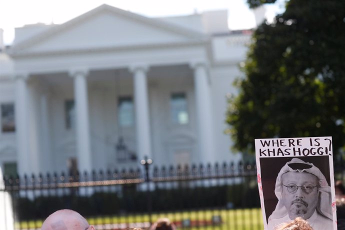 Protesta por la desaparición de Yamal Jashogi frente a la Casa Blanca