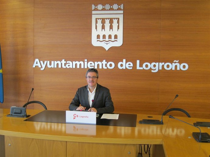 Julián San Martín, (Cs)