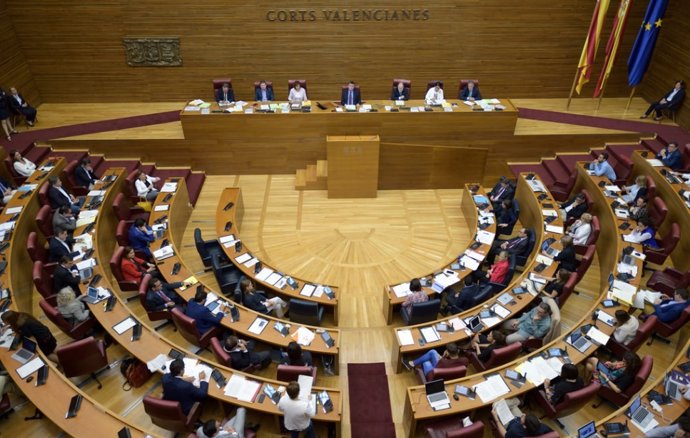 Corts Valencianes en iimagen de archivo