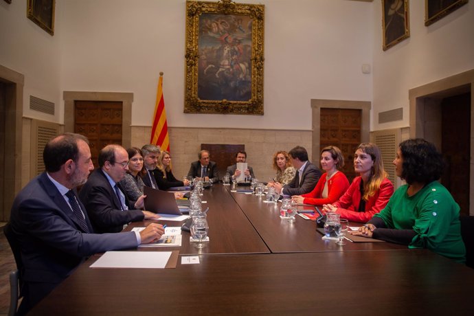 Reunión “Espacio de diálogo” con el presidente Quim Torra en Barcelona