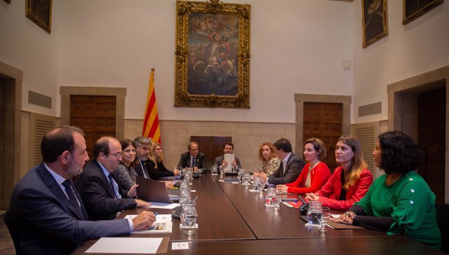Reunión “Espacio de diálogo” con el presidente Quim Torra en Barcelona