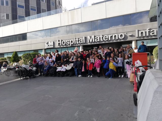 Acto de entrega del 'Patuco de Honor' al Hospital de La Paz