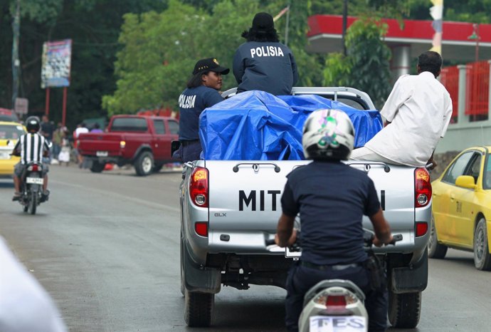 Policías en Dili, Timor Oriental