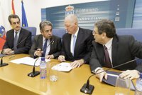 Revilla espera que "en un mes" se inicien las primeras prospecciones en la mina del zinc del Besaya