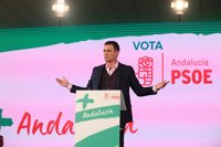 Sánchez defiende que tiene un proyecto político "para años" y pide a PP y Cs que permitan el trámite de los PGE