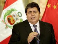 El expresidente peruano Alan García pide asilo a Uruguay