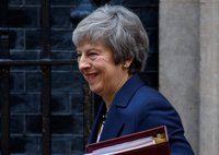 May prevé una "intensa semana de negociaciones" sobre el Brexit