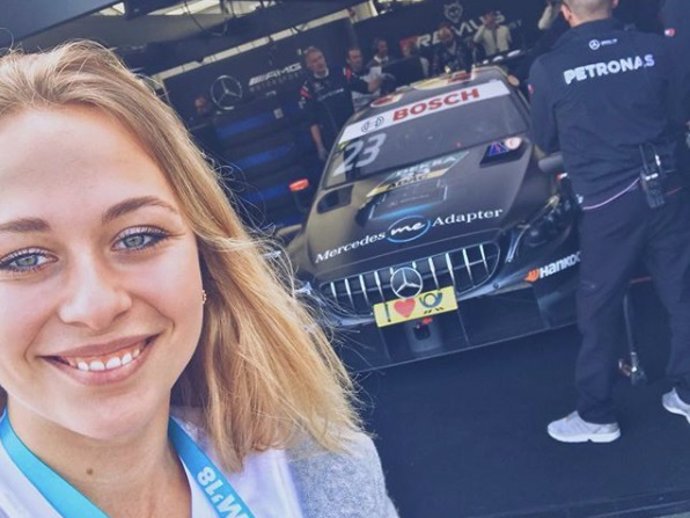 Sophia Floersch sufre un terrible accidente de coche mientras competía