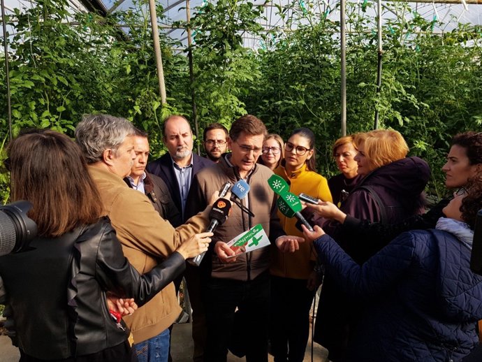 El candidato del PSOE por Almería al Parlamento José Luis Sánchez Teruel