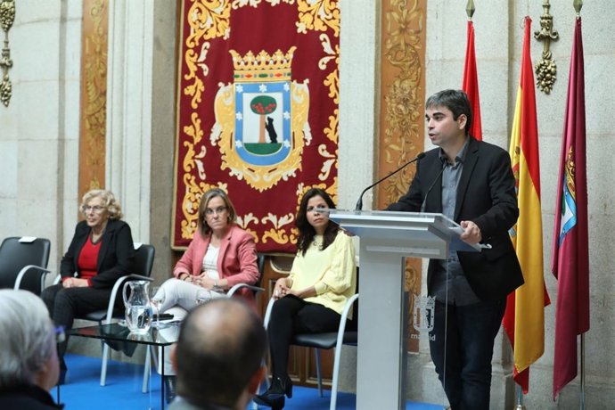 Acuerdo de presupuestos en Madrid entre PSOE y Ahora Madrid