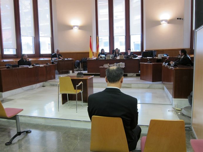Judici a l'últim acusat per l'atac davant la sala Stroika