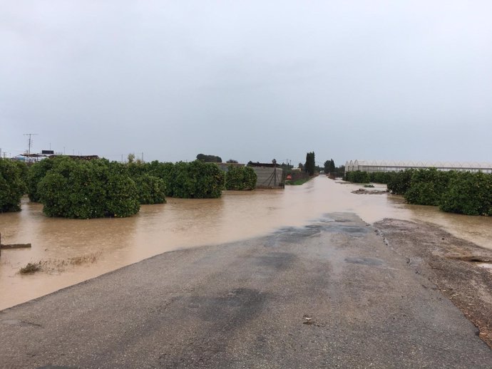 Calle anegada por las inundaciones en San Javier. Lluvia