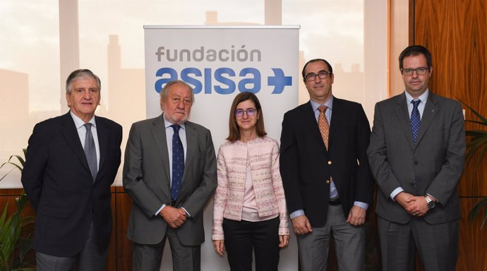 Firma del convenio entre Fundación ASISA y Farmacéuticos sin Fronteras