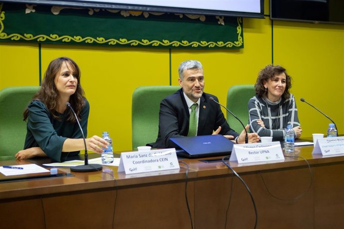 María Sanz De Galdeano, Alfonso Carlosena Y Cristina Bayona