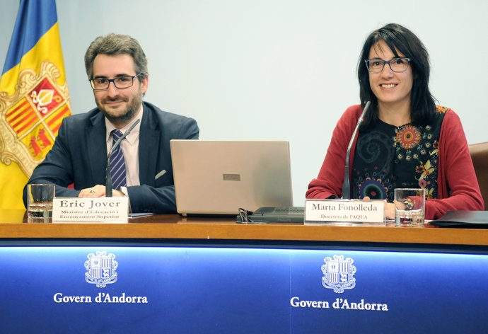 Eric Jover (ministre d'Educació d'Andorra) Marta Fonolleda (dtora. Aqua)