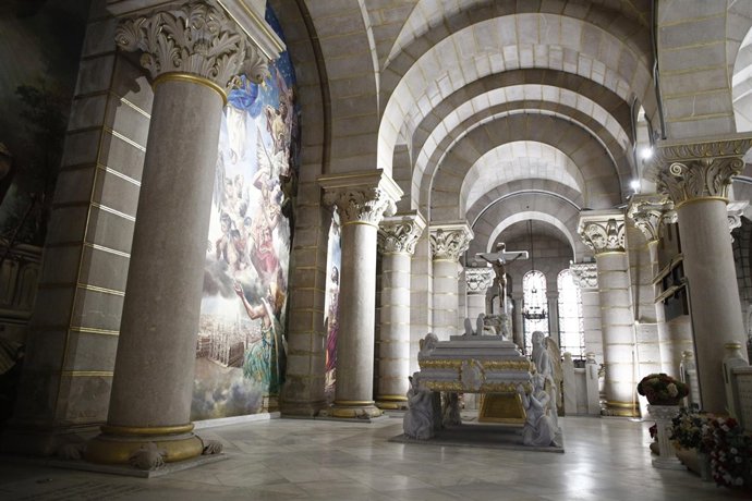 Cripta de la Parroquia de Santa María la Real de la Almudena en Madrid 