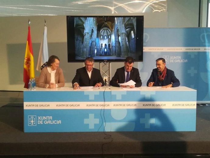 Firma del convenio para la rehabilitación del monasterio de Carboeiro