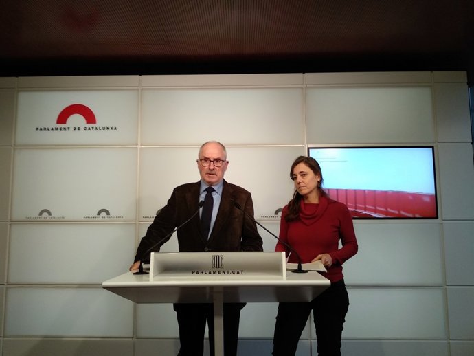 El Síndic de Greuges Rafael Ribó i l'adjunta per la infància Maria Jesús Larios