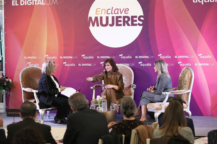 Carmen Calvo participa a Toledo en el fòrum 'Enclave mujeres'
