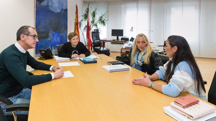 Real recibe a la presidenta de la Asociación Dislexia Cantabria