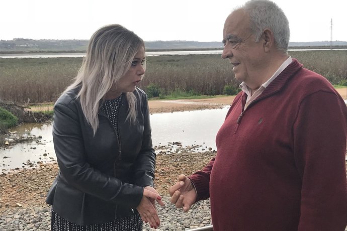La alcaldesa de San Juan, Rocío Cárdenas, en el Puerto Histórico.