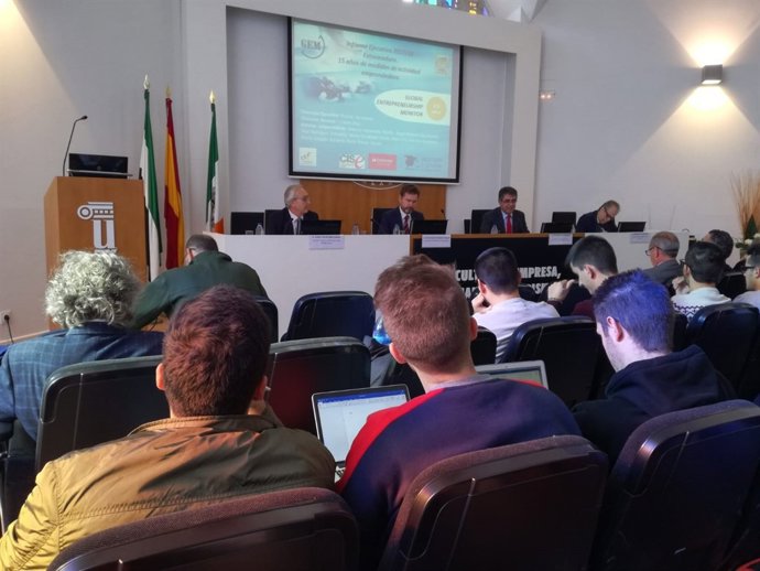 Presentación del informe GEM de la UEx