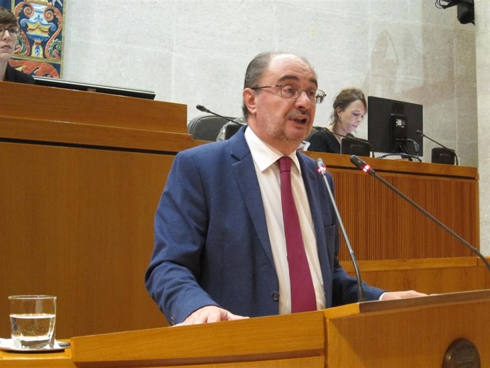 Lambán en las Cortes de Aragón
