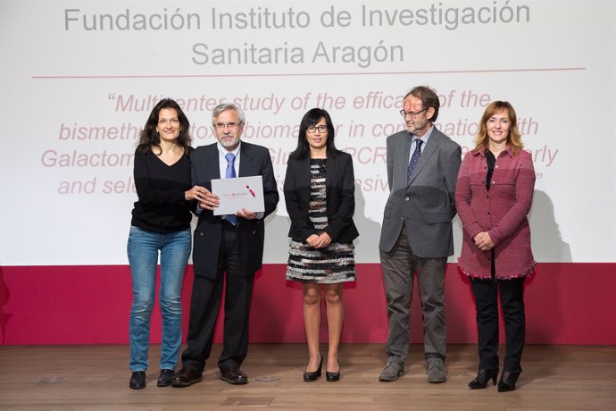 Entrega de la dotación al centro aragonés ganador de las VI Becas Gilead