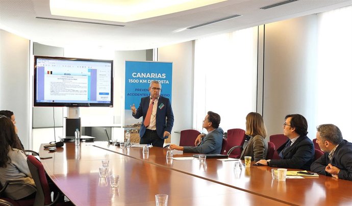 Sebastián Quintana presentando el Informe de Ahogamientos en Bruselas