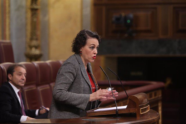 La ministra de Trabajo, Magdalena Valerio, en el Congreso
