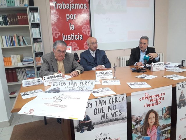 Rueda de prensa en Cáritas Diocesana de Santiago