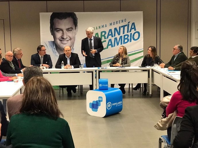 Adolfo Suárez Illana, en un acto electoral en Granada