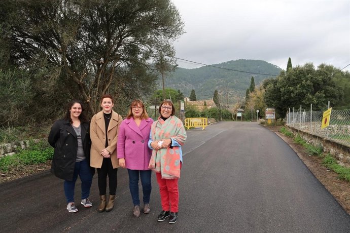 Busquets (vicepresidenta) y Solivellas (alcaldesa de Campanet)