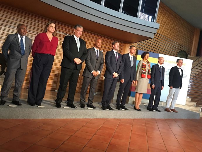Foto de familia de los presidentes de las RUP en la XXIII Conferencia