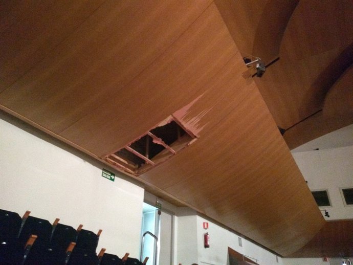 Ndp+Fotos Reparació Palau