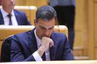 El Gobierno acusa a May y a la UE de actuar con "nocturnidad y alevosía"