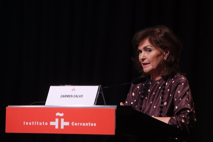 Carmen Calvo preside el homenaje del Instituto Cervantes al historiador Nicolá