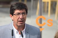 Marín condena "actos violentos" de taxistas: "Reivindicar cualquier cuestión no puede impedir la libertad de expresión"