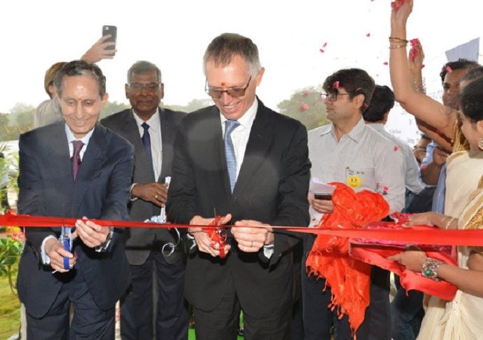 PSA y AVTEC inauguran una planta de transmisiones y motores en India