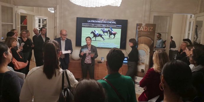 La Diputación Presenta En París A 63 Empresas Francesas La Oferta Provincial Par