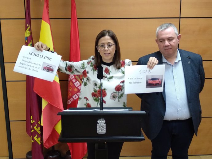 Susana Hernández junto a Larrosa, PSOE Murcia