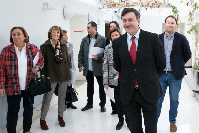 9:30 Parlamento De Cantabria  El Consejero De Educación, Cultura Y Deporte, Fran