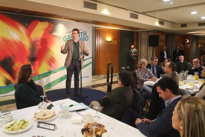 Pablo Casado interviene en un acto en Almería