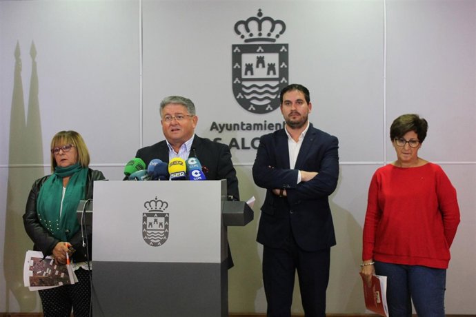 Corporación Los Alcázares con alcalde a la cabeza