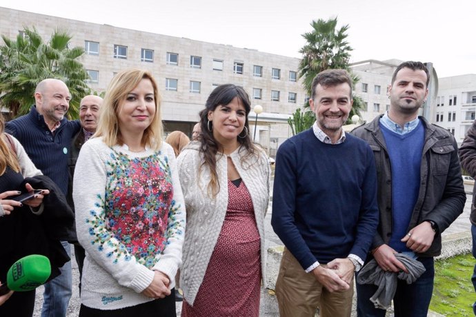 Teresa Rodríguez y Maíllo presentan propuestas sanitarias en Motril (Granada)