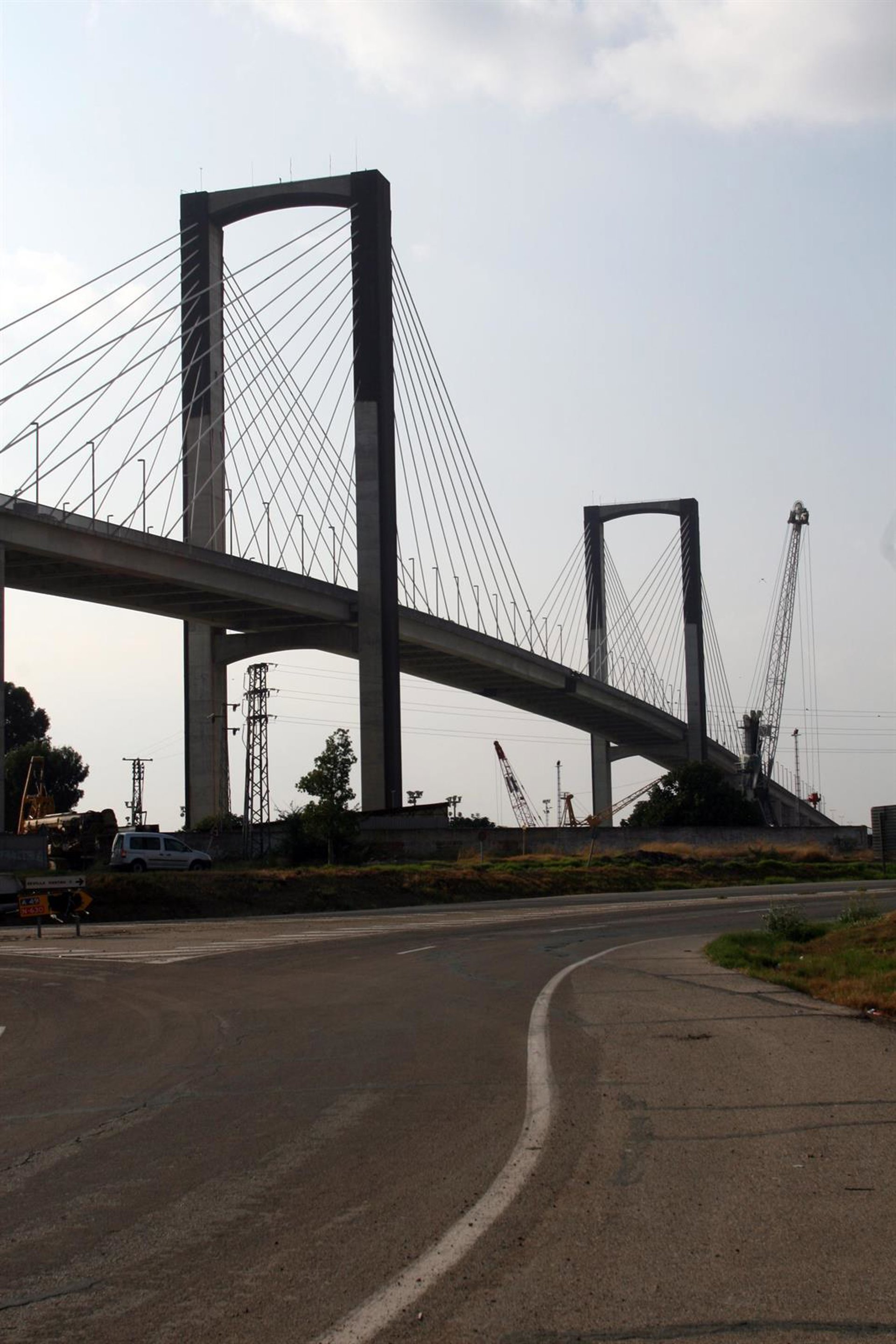 Cerrado el sentido Cádiz del puente del Centenario la noche del próximo