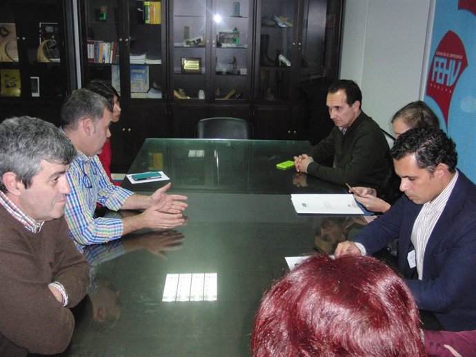 Reunión de la Junta con Apical. 